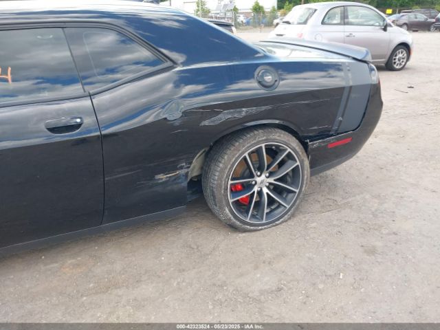 2C3CDZFJ6JH149763 Dodge Challenger 392 Hemi Scat Pack Shaker