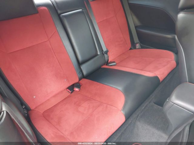 2C3CDZFJ6JH149763 Dodge Challenger 392 Hemi Scat Pack Shaker