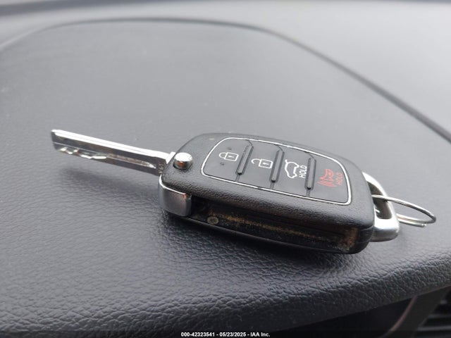 42323541 :رقم المزاد ، 5NPE24AFXFH223037 vin ، 2015 Hyundai Sonata Se مزاد بيع
