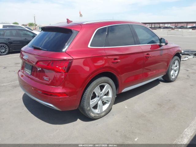 WA1BNAFY9J2038114 Audi Q5 2.0t Premium/2.0t Tech Premium