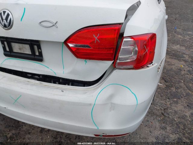 3VW2K7AJ9EM306523 Volkswagen Jetta 2.0l S