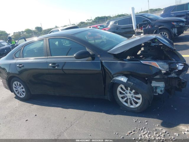 3KPF24AD7KE097611 KIA FORTE FE