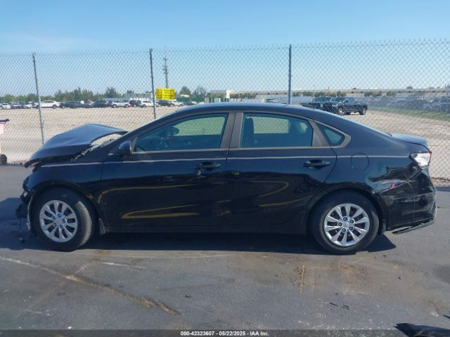 3KPF24AD7KE097611 KIA FORTE FE