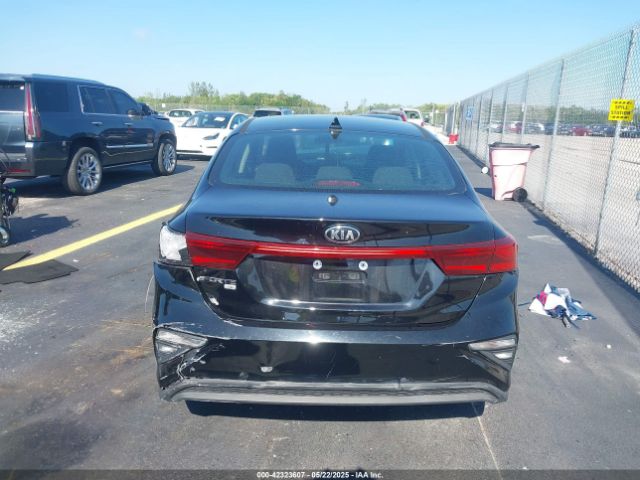 3KPF24AD7KE097611 KIA FORTE FE