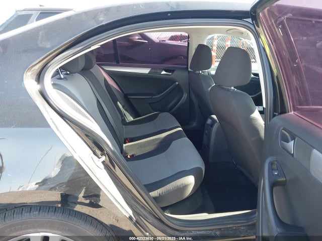 3VW2B7AJ5JM210558 Volkswagen 1.4 tsi