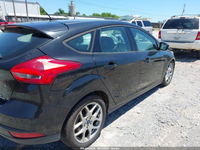 1FADP3K21FL345046 Ford FOCUS SE