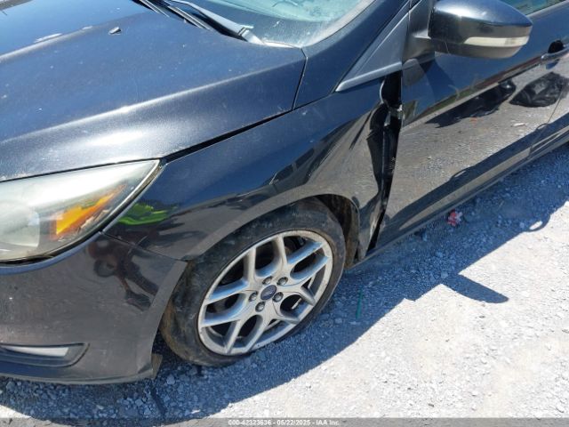 1FADP3K21FL345046 Ford FOCUS SE