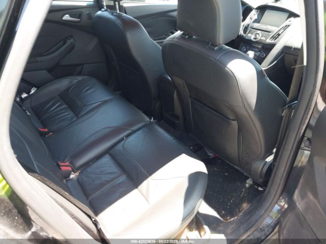 1FADP3K21FL345046 Ford FOCUS SE