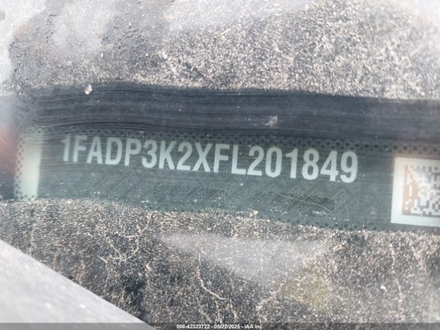 1FADP3K2XFL201849 Ford FOCUS SE