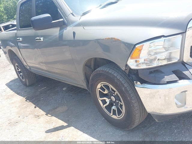 1C6RR7LG1HS763568 RAM 1500 Slt  4x4 5'7 Box