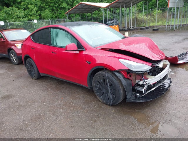 2023 TESLA MODEL Y 7SAYGAEE7PF800978 Photo 0