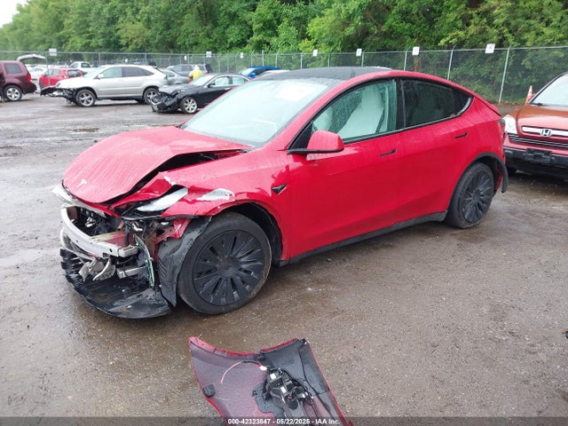 2023 TESLA MODEL Y 7SAYGAEE7PF800978 Photo 1