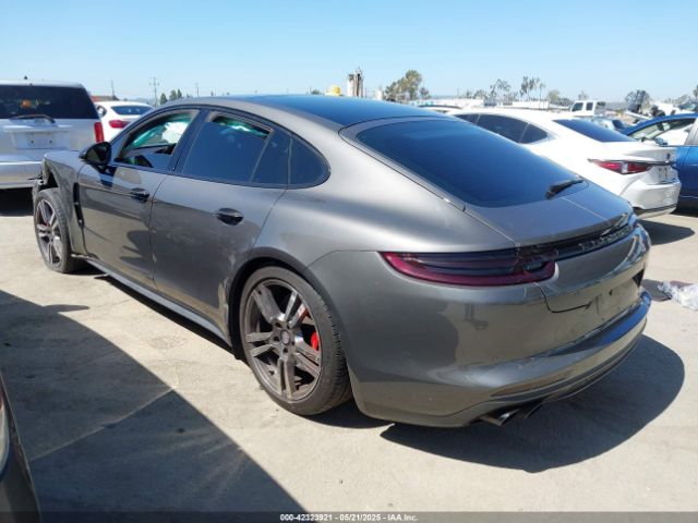 2018 PORSCHE PANAMERA WP0AF2A70JL140236 Photo 2