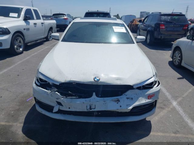 WBAJA9C58JB252868 BMW 530e