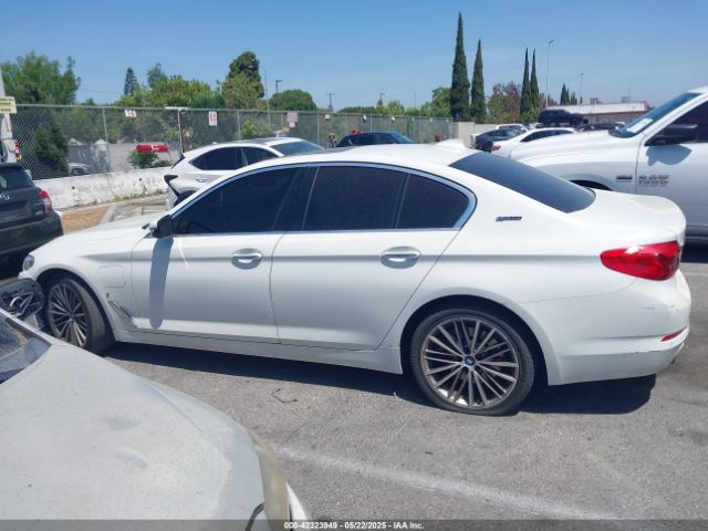 WBAJA9C58JB252868 BMW 530e