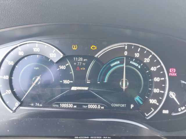 WBAJA9C58JB252868 BMW 530e