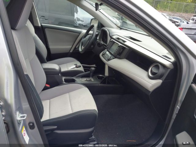 2T3RFREV9HW619959 Toyota Rav4 Xle