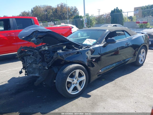 2019 CHEVROLET CAMARO 1G1FB3DS0K0153684 Photo 1