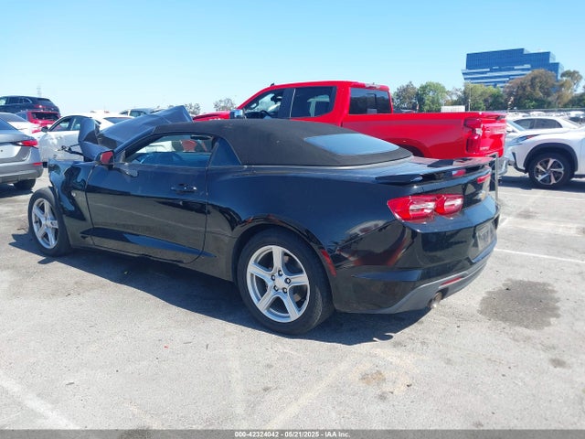 2019 CHEVROLET CAMARO 1G1FB3DS0K0153684 Photo 2