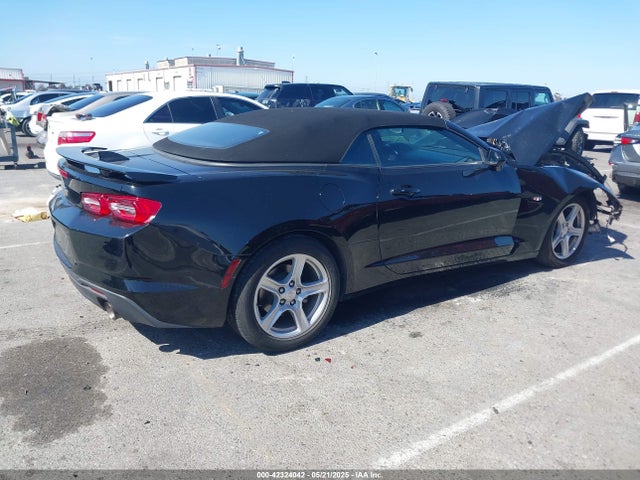 2019 CHEVROLET CAMARO 1G1FB3DS0K0153684 Photo 3