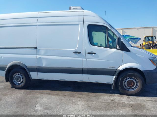 WDYPE7CC3F5974747 Freightliner Sprinter 2500 Normal Roof