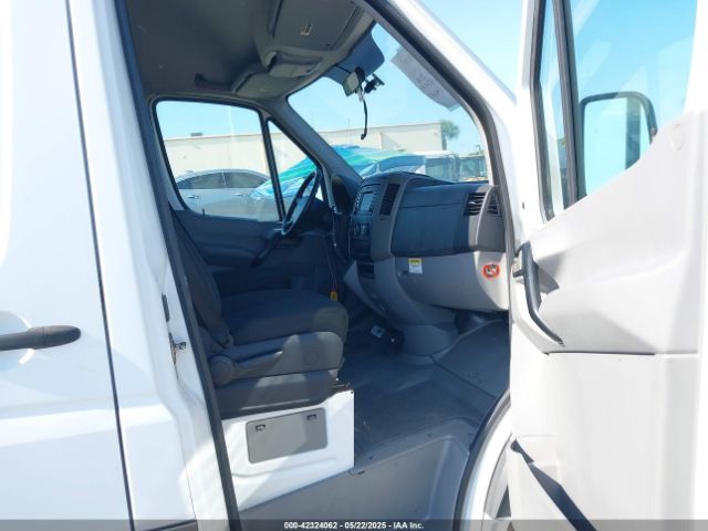 WDYPE7CC3F5974747 Freightliner Sprinter 2500 Normal Roof