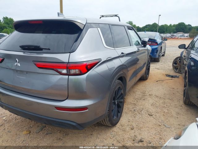 2022 MITSUBISHI OUTLANDER JA4J4UA89NZ069450 Photo 3