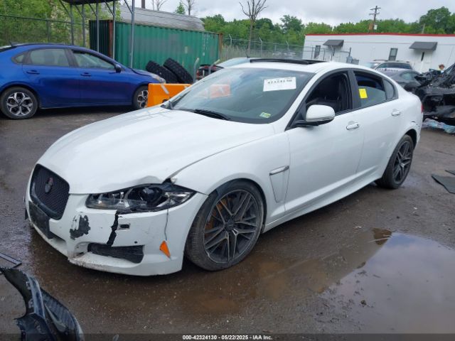 2015 JAGUAR XF SAJWJ0FF6F8U77420 Photo 1