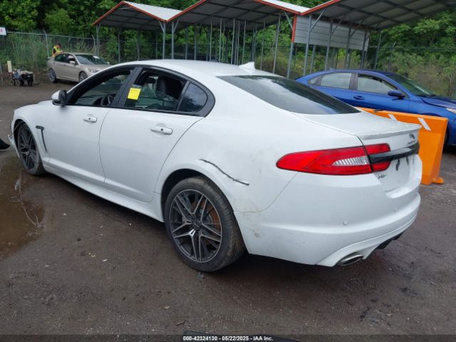 2015 JAGUAR XF SAJWJ0FF6F8U77420 Photo 2