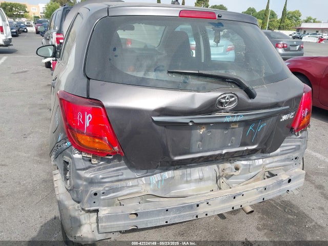 VNKKTUD38FA039506 Toyota Yaris L/le/se