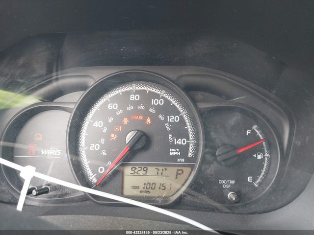 VNKKTUD38FA039506 Toyota Yaris L/le/se