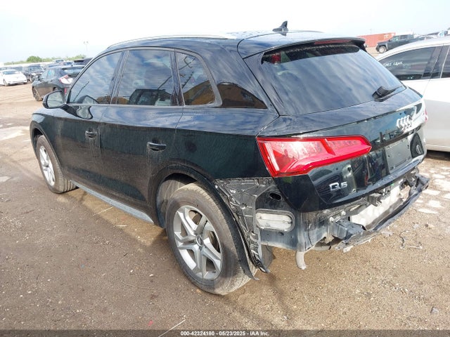 2018 AUDI Q5 WA1ANAFY3J2050092 Photo 2