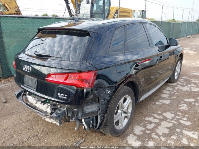 2018 AUDI Q5 WA1ANAFY3J2050092 Photo 3