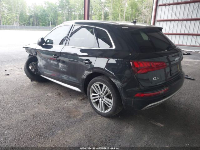 2019 AUDI Q5 WA1BNAFY9K2133015 Photo 2