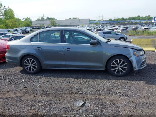 3VWDB7AJXHM307368 Volkswagen Jetta 1.4t Se