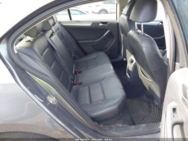 3VWDB7AJXHM307368 Volkswagen Jetta 1.4t Se