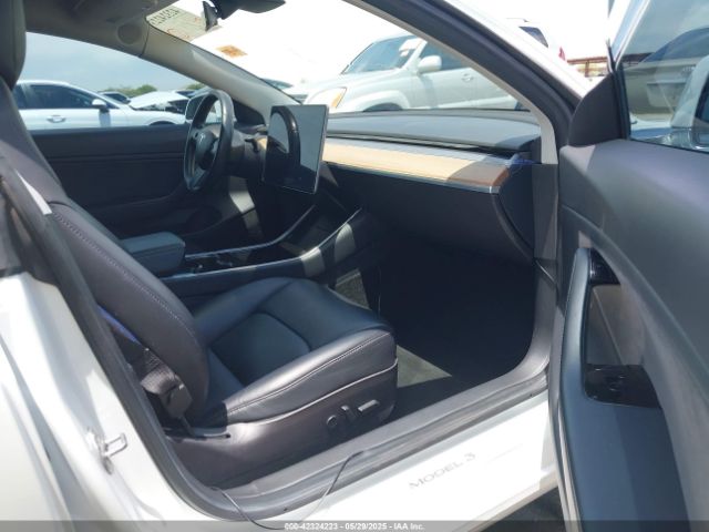 2018 TESLA MODEL 3 5YJ3E1EA0JF023321 Photo 4