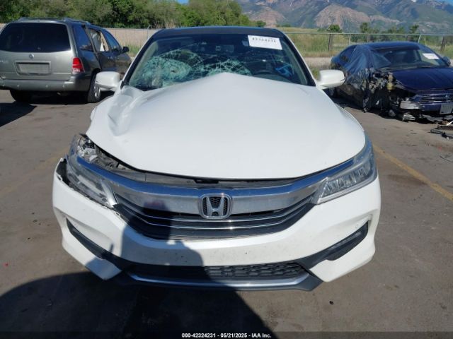 1HGCR3F95GA013584 Honda Accord Touring