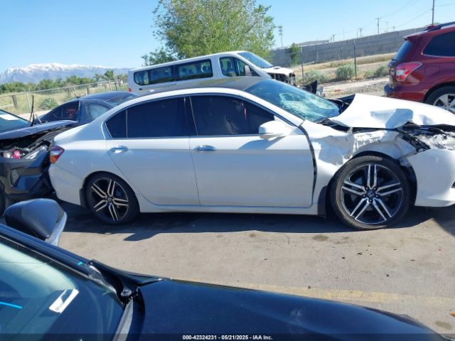 1HGCR3F95GA013584 Honda Accord Touring