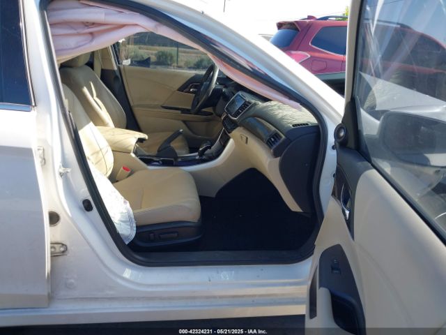 1HGCR3F95GA013584 Honda Accord Touring