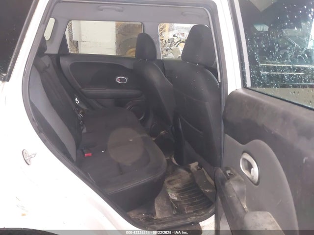 KNDJP3A57J7538442 KIA SOUL +