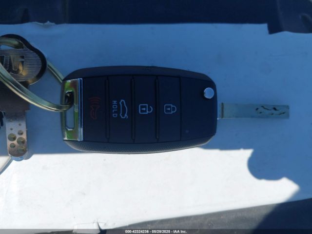 3KPA24AD5PE615877 KIA RIO S