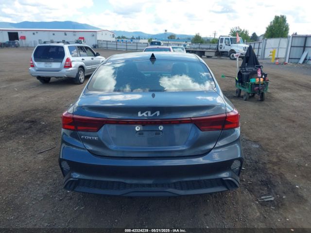 3KPF24AD2NE455301 KIA Forte Lxs