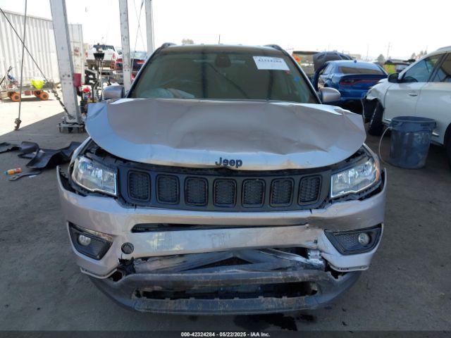 3C4NJDBB4KT754484 Jeep Compass