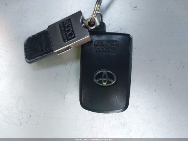 2T3YFREV9HW320709 Toyota 2ar-fe