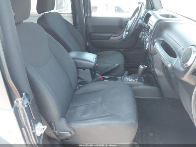 2017 JEEP WRANGLER 1C4AJWAG2HL756021 Photo 4