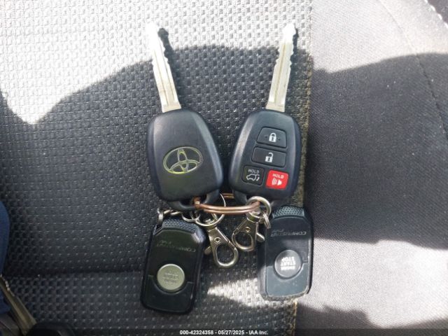 2T3RFREV3HW625286 Toyota Rav4 Xle