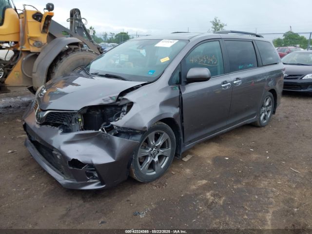 5TDXZ3DCXJS911042 Toyota Sienna Se 8 Passenger/se Premium 8 Passenger