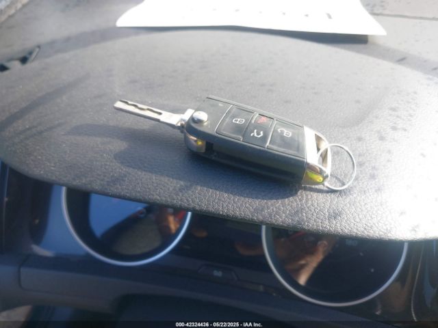 3VW5T7AU2FM099933 Volkswagen Golf Gti 2.0t S 4-door
