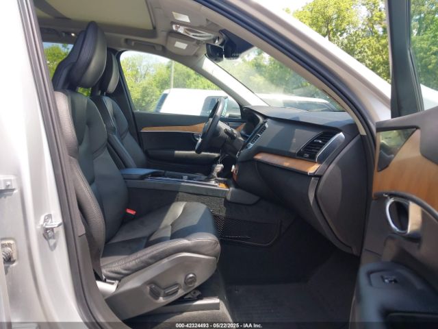 2021 VOLVO XC90 YV4A22PKXM1697255 Photo 4